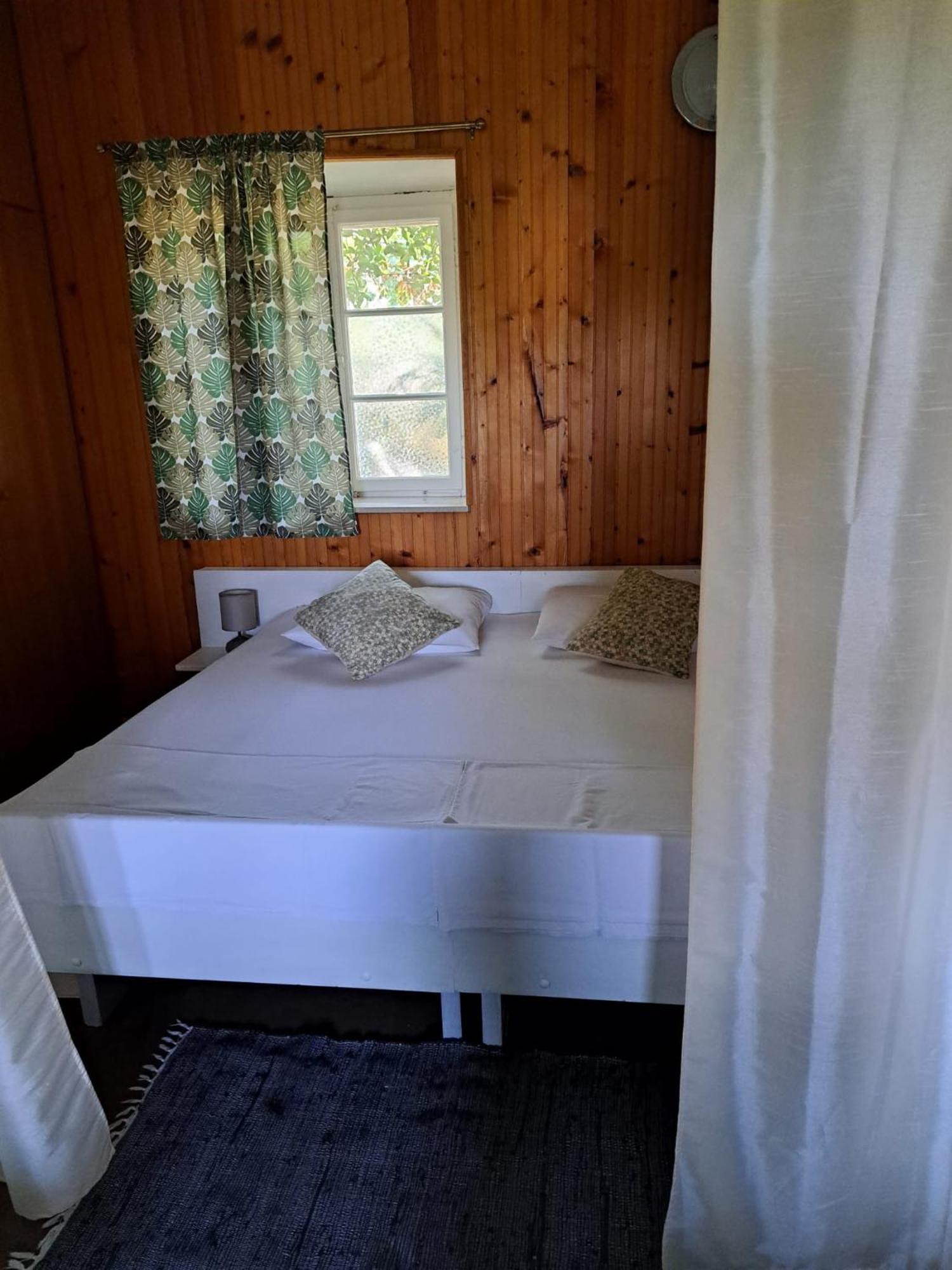 Apartmani Dusica Lumbarda Kültér fotó