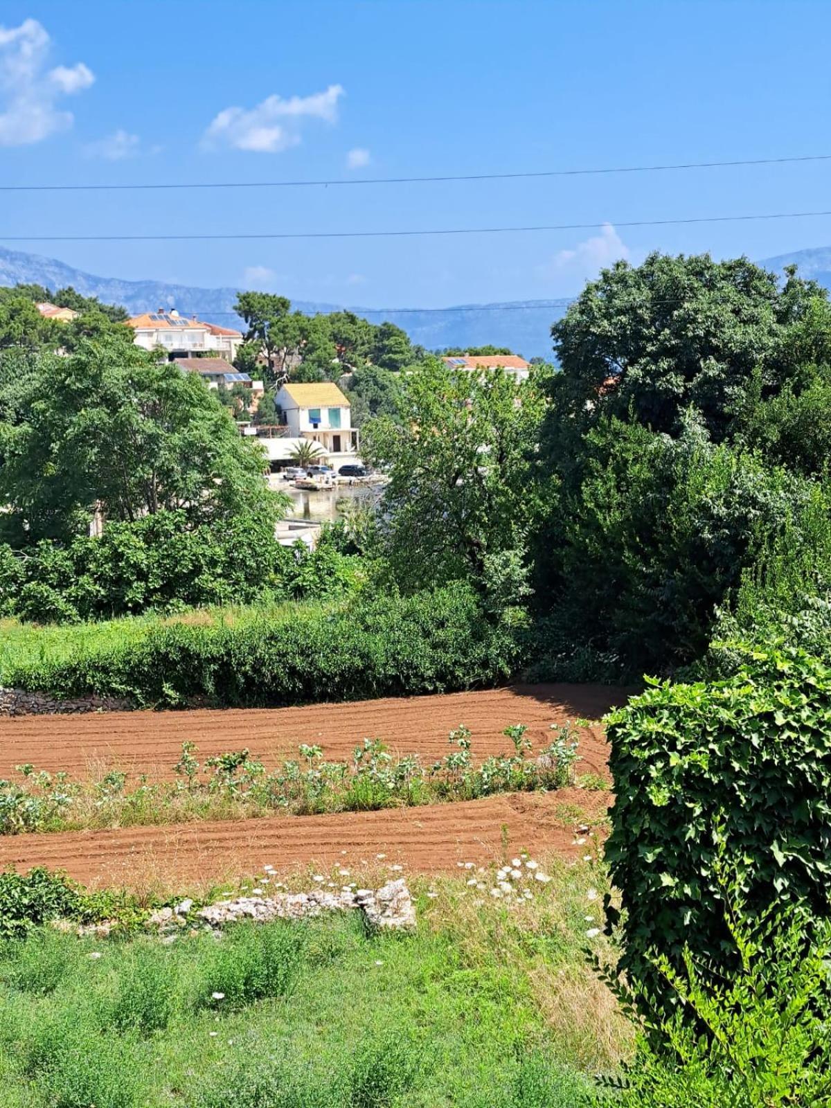 Apartmani Dusica Lumbarda Kültér fotó