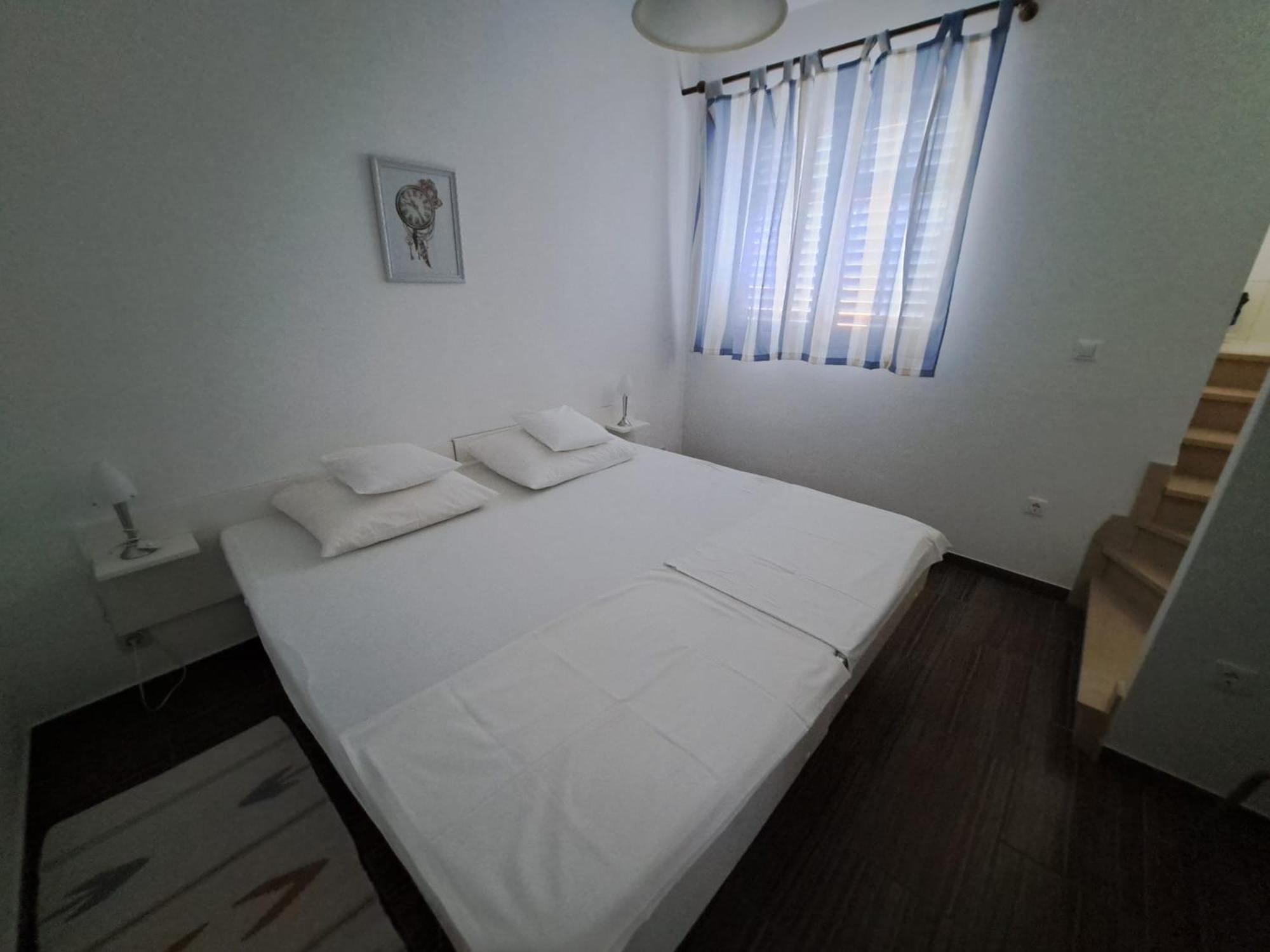 Apartmani Dusica Lumbarda Kültér fotó