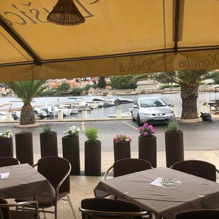 Apartmani Dusica Lumbarda Kültér fotó